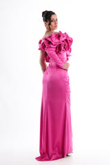 Rochie de ocazie accesorizată manual